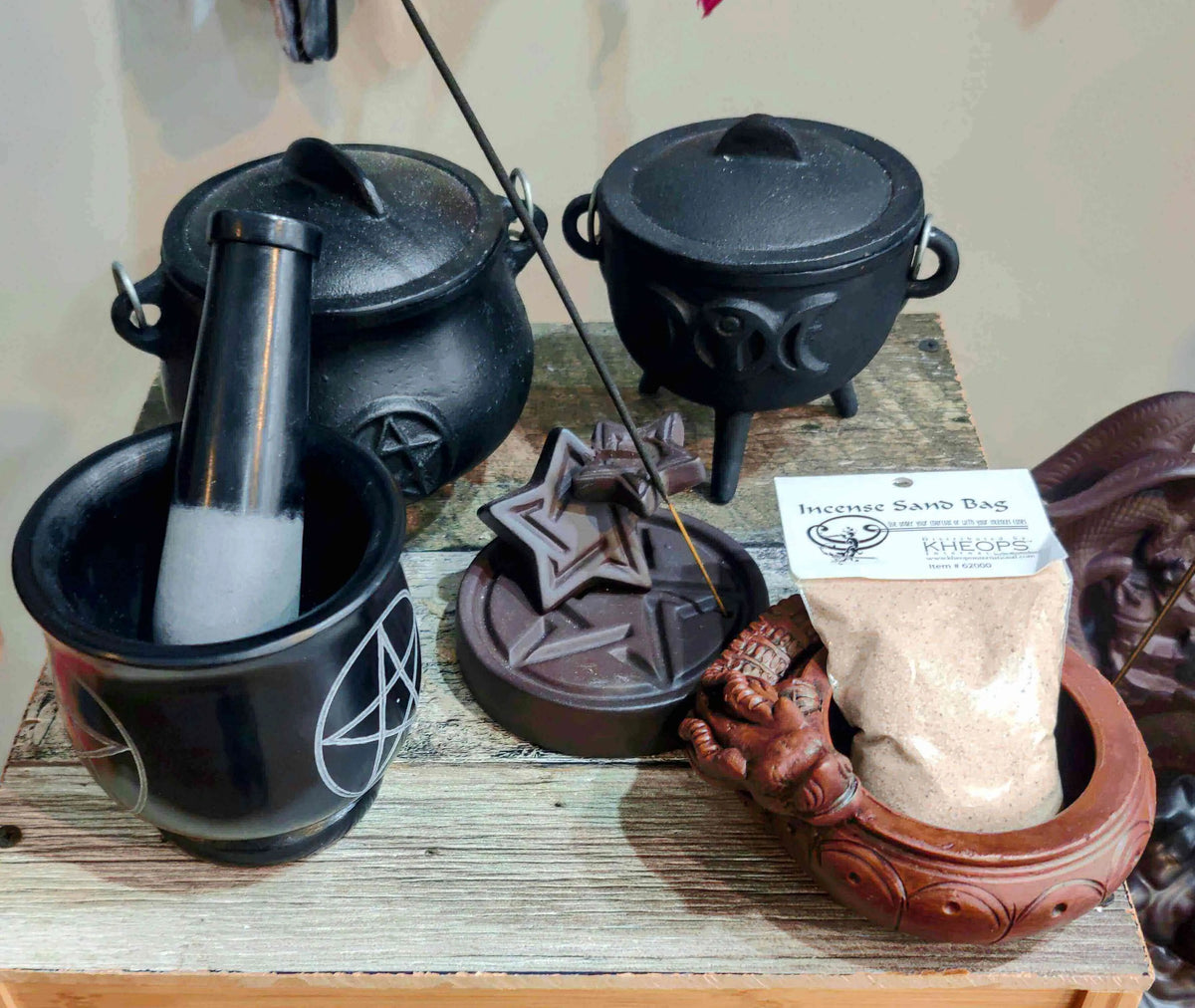 CAST IRON PENTACLE MINI TEA KETTLE – New England Magick