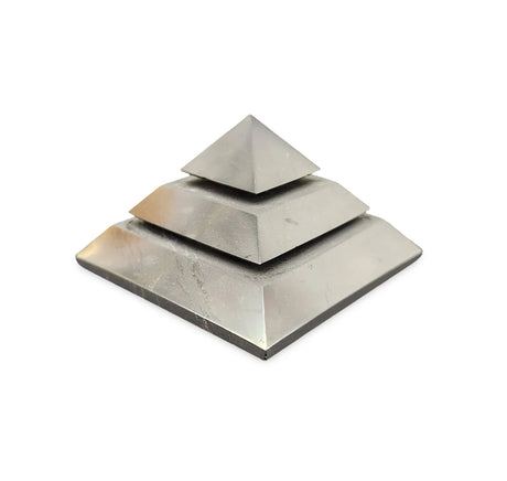 Shungite-Saqqara-Pyramid-Ancient-Design-Meets-Modern-Energy -Arômes & Évasions