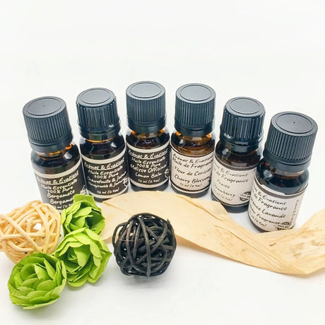 The difference between Essential Oils and Fragrance Oils Arômes & Évasions
