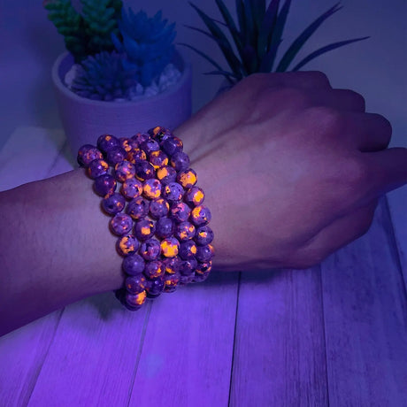 Bracelet - Yooperlite - 8mm UV Light - Fluorescence