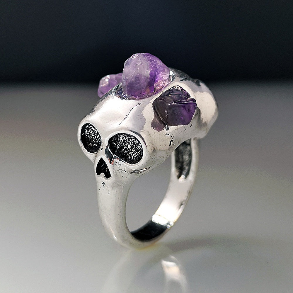 Ring - Natural Amethyst on Skull - Antique Silver