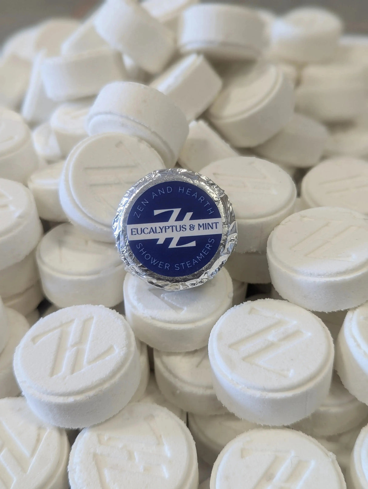 Zen & Hearth Eucalyptus Mint Shower Steamers for Congestion Relief & Relaxation | Aromatherapy Shower Bombs Natural Spa Gift 100 Pack