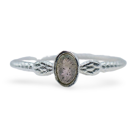 Ring - 925 Sterling Silver - Oval Small Gemstone 8 Moonstone