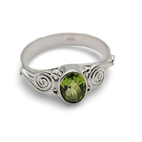 Ring - 925 Sterling Silver - Peridot 10